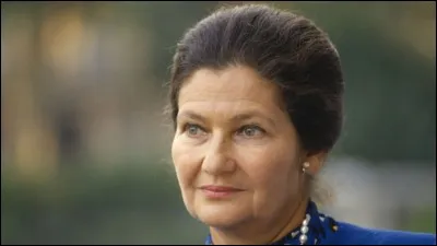 Cette femme politique a été Ministre de la santé à deux reprises et Présidente du Parlement européen de 1979 à 1982 : elle se prénomme ...