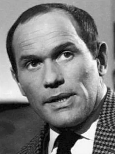 Cet acteur était Nicoli, poursuivi par Gene Hackman dans "French Connection"; on l'a vu aussi dans "Le Deuxième Souffle", "Z", "Cadavres exquis" : c'est ... Bozzuffi.