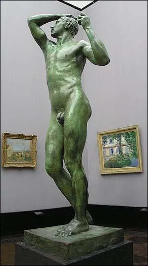Le succs commence en 1877 avec sa premire grande uvre L'ge d'airain. Sa particularit, qui se retrouvera dans toutes ses sculptures, est