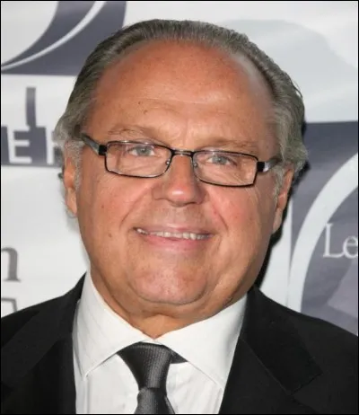 Qui est ce Gérard, producteur de télévision, de musique, de cinéma et de spectacles ?