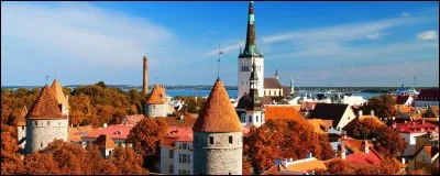 Quel monument peut-on trouver &agrave; Viiratsi ?