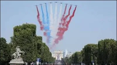 La fête nationale, en France bien sûr, a lieu ...