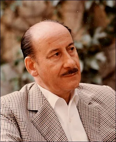 Il était Maître Fleury dans "Aimez-vous Brahms ?" de Litvak, le procureur Cavarroc dans "Section spéciale" de Costa-Gavras, Emmerich dans "Trois hommes à abattre" de Jacques Deray : c'est ...