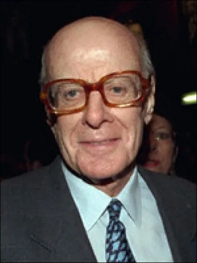 Il incarnait, souvent dans des comédies, des personnages de pouvoir ; il était le Colonel Catelas dans "Le Sang des autres" de Claude Chabrol et le directeur de la P. J dans "L'Invité surprise" de Georges Lautner : c'est ...