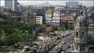Calcutta est une ville qui se situe en Inde.