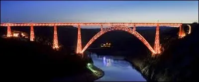 La Gruyère est la rivière qui passe sous le viaduc de Garabit.