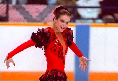 Sport : Patinage artistique 
Pays : RDA (puis Allemagne à partir de 1990) 
Palmarès : 2 titres olympiques - 4 fois championne du monde - 6 fois championne d'Europe
Période de domination : 11 ans (1978 - 1988 et 1993 - 1994)