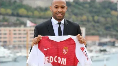 Combien de temps, Thierry Henry est-il rest&eacute; entra&icirc;neur &agrave; Monaco ?