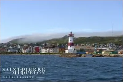Dans quel océan se trouve Saint-Pierre-et-Miquelon ?