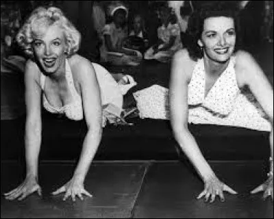 Qui sont ces deux bombes des années 1950 ?