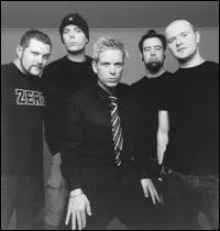 Ce groupe anglais a pour nom la simple lettre: