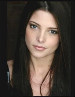 Quel personnage incarne  Asheley Green dans twilight ?