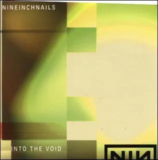Un belltre frime en voiture en coutant 'Into the Void' de Nine Inch Nails dans?