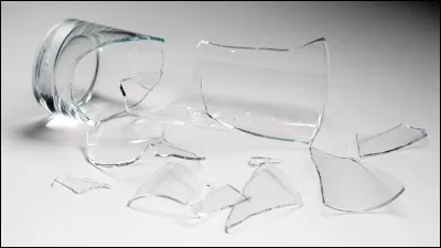 Mais en cherchant mon stylo, son... fétiche s'est brisé.