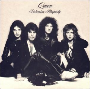 Des jeunes s'clatent sur 'Bohemian Rhapsody' de Queen dans: