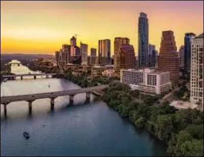 Austin est la capitale la moins populeuse des États-Unis.