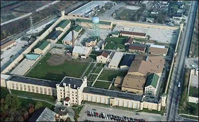 Dans quelle ville se situe la prison de Fox River ?