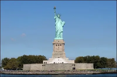 Quel pays a offert la Statue de la Liberté aux États-Unis ?