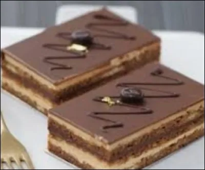 Ce gâteau me fait mal aux oreilles parfois, mais il chante tellement bien !
Je suis...