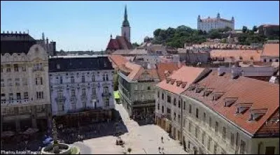 Laquelle de ces propositions concernant la ville de Bratislava est juste ?