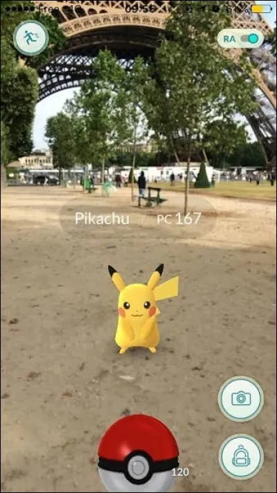 Avec quoi va-t-on attraper Pikachu qui se trouve juste au pied de la tour Eiffel ?