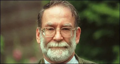 Pour quels actes le criminel anglais Harold Shipman a-t-il utilisé ses connaissances médicales de manière malsaine ?