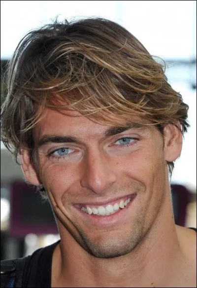 A un côté théâtrale, c'est la...