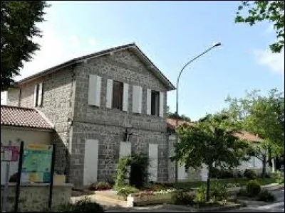 Saumont est un village Lot-et-Garonnais situé en région ...