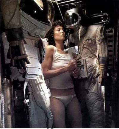 Sigourney en petite tenue, c'est ...