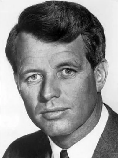 Qui est ce Robert, homme politique américain, procureur général, sénateur, mort assassiné en 1968 ?