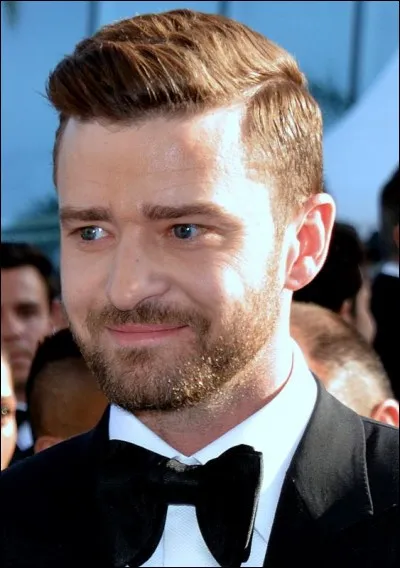 Complétez la phrase avec le verbe au présent de l'indicatif : "Justin Timberlake  plutôt bien" ?