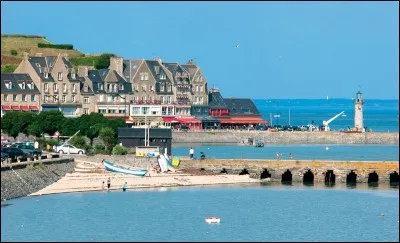 Les habitants de Cancale se nomment les Cancalais.