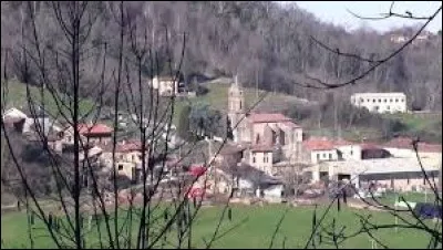 Village du parc naturel régional des Pyrénées Ariégeoises, Esplas-de-Sérou se situe en région ...