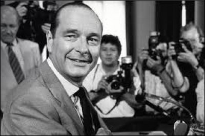 Tout d'abord, Jacques Chirac est né en :