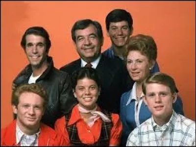 ''Happy Days'' est une chanson qui a accompagné une série-culte éponyme dans laquelle figurait Ron Howard. Quel film n'a-t-il pas réalisé ?