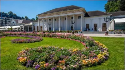 La prestigieuse ville thermale de Baden-Baden est située...