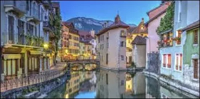 Quel est le gentilé des habitants d'Annecy, en Haute-Savoie ?