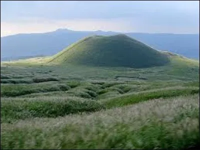 Dans quel pays se trouve le mont Aso ?