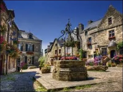 Quel est le nom de ce village situé dans le département du Morbihan ?