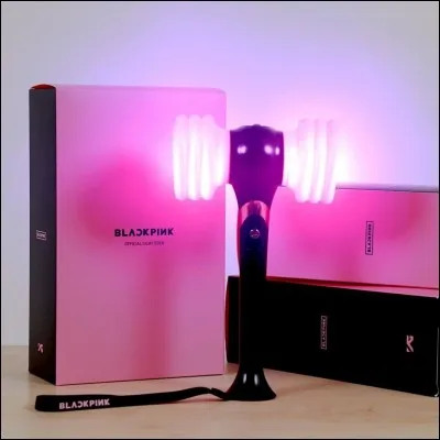 Quelle est la date de parution du lightstick de BLACKPINK ?