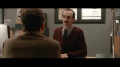 Combien d'argent a en tout François, dans son compte bancaire ?