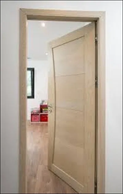 Comment la porte est-elle ?