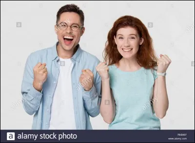 Tu es prise dans l'équipe ( sauf si tu as dit que tu regardais) et le 1er match commence et vous le gagnez.