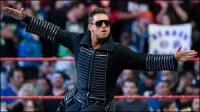 Avec qui The Miz n'a-t-il jamais été champion par équipe ?
