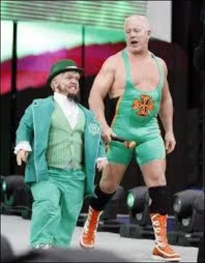 Quelle est la particularité d'Hornswoggle ?