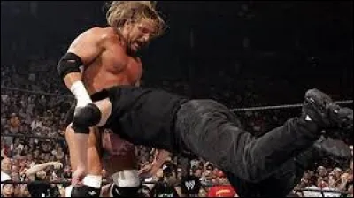 Quelle est la prise de finition de Triple H ?