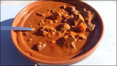 De quel pays vient le goulasch ?