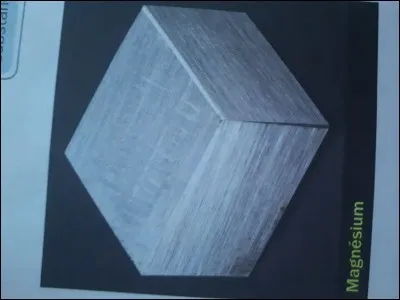 Quel est le symbole chimique du magnésium ?