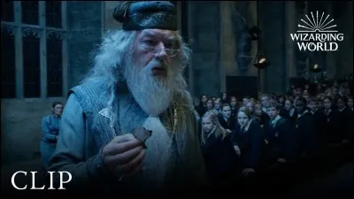 Pourquoi le/la quatri&egrave;me &eacute;lu(e) au Tournoi se fait crier dessus quand Dumbledore a re&ccedil;u le petit bout de papier ?
