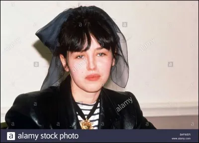 "Ne te retourne pas" est un film joué par Isabelle Adjani.